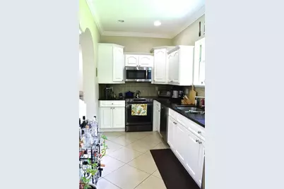 3670 8th Ave SE, Naples, FL 34117 - Photo 9