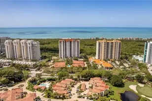 7056 Pelican Bay Blvd, Naples, FL 34108 - Photo 15