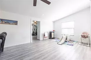 2345 Outrigger Ln, Naples, FL 34104 - Photo 11