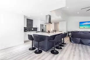 2345 Outrigger Ln, Naples, FL 34104 - Photo 7