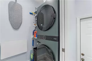 4018 Crayton Rd, Naples, FL 34103 - Photo 15