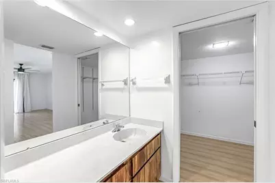 576 Retreat Dr #201, Naples, FL 34110 - Photo 21