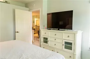 2526 Orchid Bay Dr, Naples, FL 34109 - Photo 27