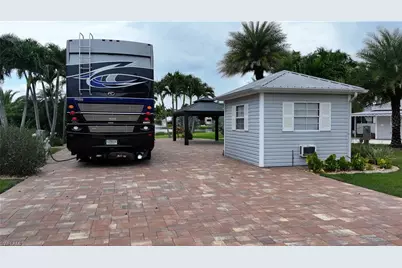 5672 Brightwood Dr, Fort Myers, FL 33905 - Photo 5