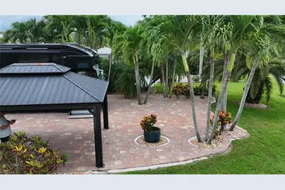 5672 Brightwood Dr, Fort Myers, FL 33905 - Photo 13