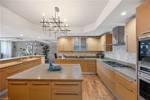 13675 Vanderbilt Dr, Naples, FL 34110 - Photo 3