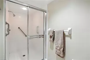 20 Seagate Dr, Naples, FL 34103 - Photo 33