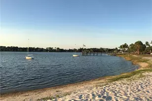 4410 Chantelle Dr, Naples, FL 34112 - Photo 41