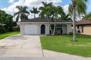 552 105th Ave N, Naples, FL 34108 - Photo 1