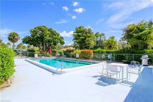 221 Cypress Way E, Naples, FL 34110 - Photo 5