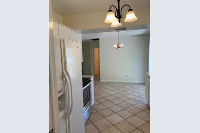 595 101st Ave N, Naples, FL 34108 - Photo 9