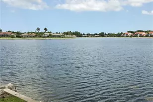 605 Squire Cir, Naples, FL 34104 - Photo 31