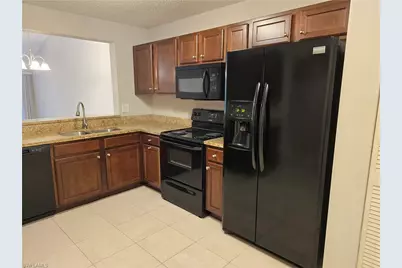 605 Squire Cir #203, Naples, FL 34104 - Photo 9