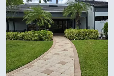 605 Squire Cir #203, Naples, FL 34104 - Photo 33