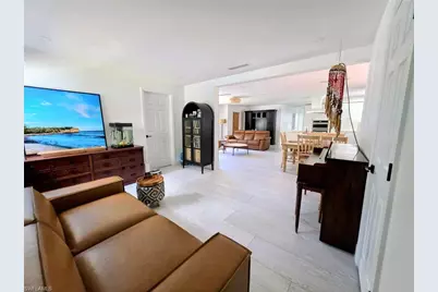 5900 Cope Ln, Naples, FL 34112 - Photo 9