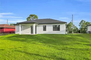 3175 Sunshine Blvd, Lehigh Acres, FL 33971 - Photo 5