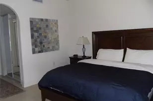 713 Regency Reserve Cir, Naples, FL 34119 - Photo 7