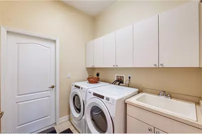 3208 SW 1st Pl, Cape Coral, FL 33914 - Photo 21