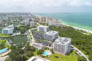 5 Bluebill Ave, Naples, FL 34108 - Photo 7