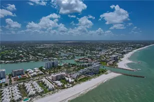 2400 Gulf Shore Blvd N, Naples, FL 34103 - Photo 35