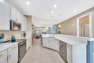 4833 Hampshire Ct, Naples, FL 34112 - Photo 7