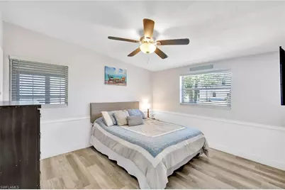 2047 Harbor Ln, Naples, FL 34104 - Photo 11