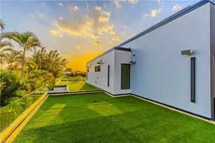 1100 Sandpiper St, Naples, FL 34102 - Photo 15