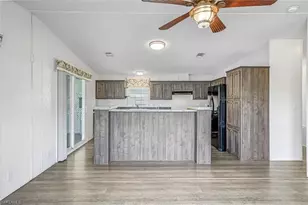 33 Covey Ln, Naples, FL 34114 - Photo 5