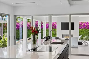 652 Bougainvillea Rd, Naples, FL 34102 - Photo 19