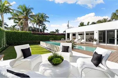 652 Bougainvillea Rd, Naples, FL 34102 - Photo 27