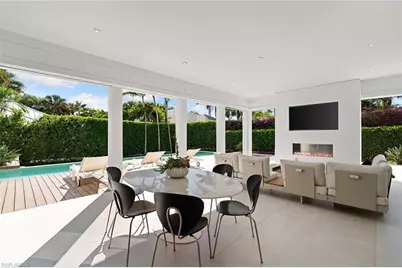 652 Bougainvillea Rd, Naples, FL 34102 - Photo 23