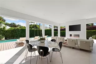 652 Bougainvillea Rd, Naples, FL 34102 - Photo 23