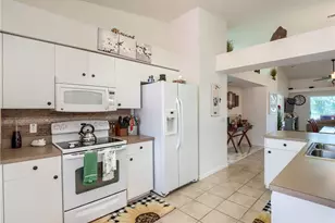 26681 Bonita Fairways Blvd, Bonita Springs, FL 34135 - Photo 11