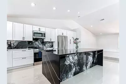 16568 Bear Cub Ct, Fort Myers, FL 33908 - Photo 9