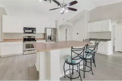 3630 10th Ave SE, Naples, FL 34117 - Photo 9