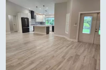 512 Raven Way, Naples, FL 34110 - Photo 3