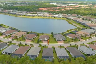 6902 Winding Cypress Dr, Naples, FL 34114 - Photo 35