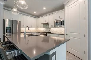 6902 Winding Cypress Dr, Naples, FL 34114 - Photo 9