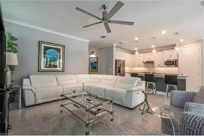 6902 Winding Cypress Dr, Naples, FL 34114 - Photo 7