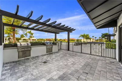 1111 Central #417S, Naples, FL 34102 - Photo 3