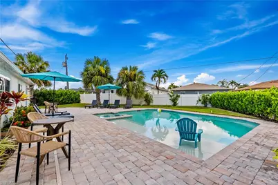 541 94th Ave N, Naples, FL 34108 - Photo 17