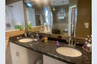 1499 Vintage Ln, Naples, FL 34104 - Photo 17