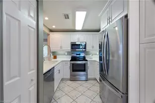 6910 Huntington Lakes Cir, Naples, FL 34119 - Photo 17