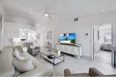 881 Gulf Pavilion Dr #201, Naples, FL 34108 - Photo 13