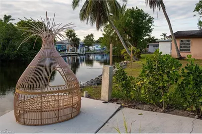 507 14th St N, Naples, FL 34102 - Photo 29