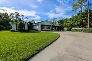 5840 Bur Oaks Ln, Naples, FL 34119 - Photo 5