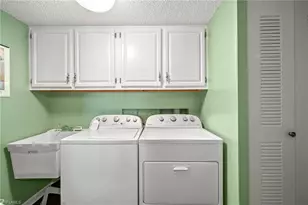 1900 Virginia Ave, Fort Myers, FL 33901 - Photo 31