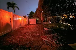 690 95th Ave N, Naples, FL 34108 - Photo 25