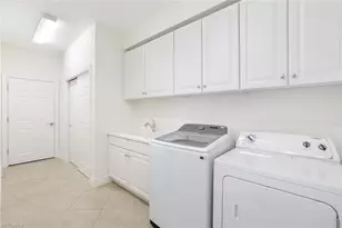 13366 Kent St, Naples, FL 34109 - Photo 17