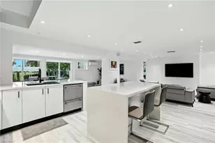 5 Glenview Manor Dr, Fort Myers Beach, FL 33931 - Photo 7